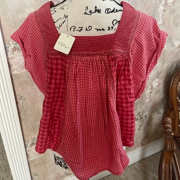 FREE  PEOPLE HALF MOON EMBROIDERED TOP CHERRY WHITE SMALL LARGE - Picture 5 of 7